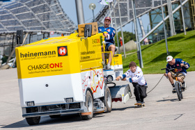 Bis 2033: Claus Heinemann Elektroanlagen GmbH und Red Bull München verlängern Partnerschaft