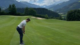 20220822 Smith beim Golf