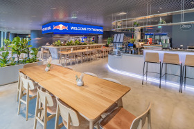 Besuchen Sie das "HENRY | Café - Restaurant - Bar"