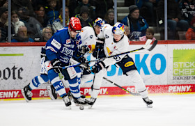 EHC Red Bull München unterliegt Schwenninger Wild Wings