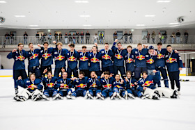 U20 der Rookie Bulls München feiert Meisterschaft und DNL-Aufstieg U20 der Rookie Bulls München feiert Meisterschaft und DNL-Aufstieg