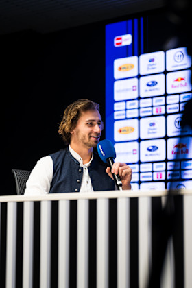 Zum Nachschauen: Eisenschmid im Interview in der „Sport Arena“ auf münchen.tv