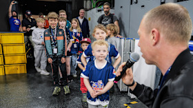 VIDEO: Surprise for the CheckerBande on the Easter Arena Tour