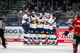 Deutlicher Derby-Erfolg in Augsburg: Red Bulls machen Sechs-Punkte-Wochenende...