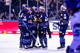 Derbysieg zum Jahresabschluss: Red Bulls gewinnen gegen Augsburg nach Verläng...