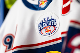 Trikot mit Playoff-Logo