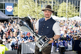 Torwarttrainer Patrick Dallaire verlässt den EHC Red Bull München nach zwölf Jahren Torwarttrainer Patrick Dallaire verlässt den EHC Red Bull München nach zwölf ...