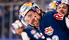Maximilian Kastner rückt zur neuen Saison in die Verteidigung