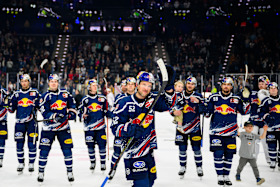 Volles Haus! Auch Heimspiel gegen Nürnberg am Sonntag ausverkauft Volles Haus! Auch Heimspiel gegen Nürnberg am Sonntag ausverkauft