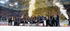 Emotionale Momente: Die Red Bulls & langjährige Begleiter sagen 'Servus Eisst...